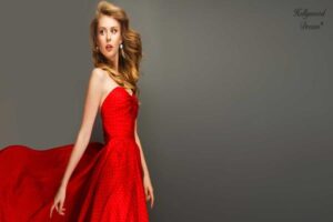 Sprzęt do domowego kina – telewizor i soundbar w salonie