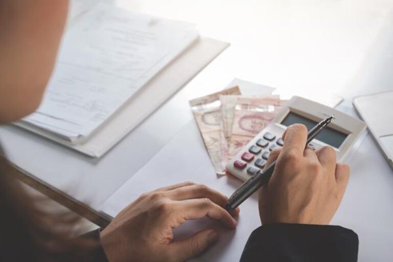 Nowoczesne narzędzia do zarządzania finansami osobistymi na smartfonie